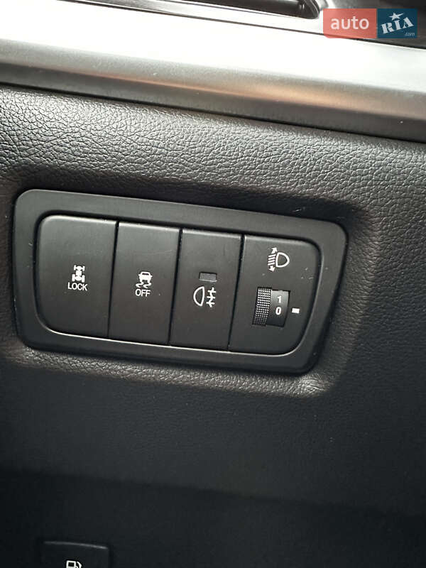 Позашляховик / Кросовер SsangYong Korando 2014 в Вінниці