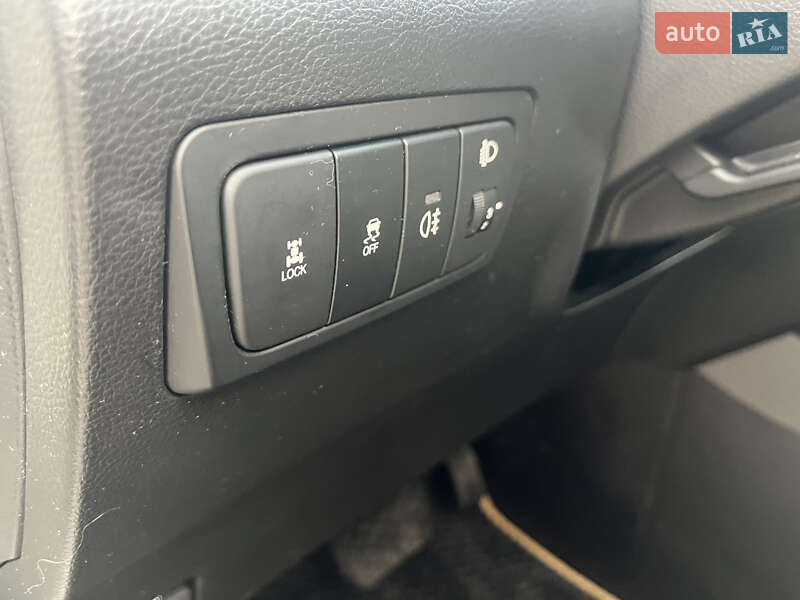 Позашляховик / Кросовер SsangYong Korando 2011 в Івано-Франківську