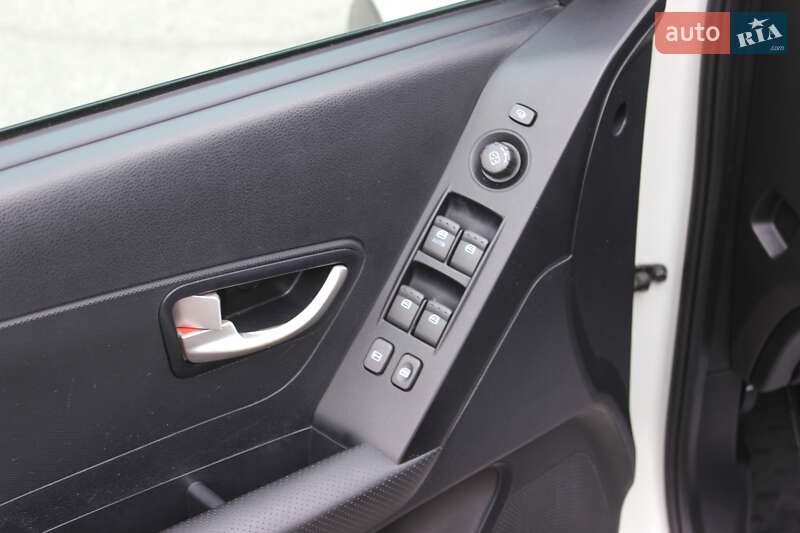 Позашляховик / Кросовер SsangYong Korando 2011 в Дніпрі фото 17 Позашляховик / Кросовер SsangYong Korando 2011 в Дніпрі