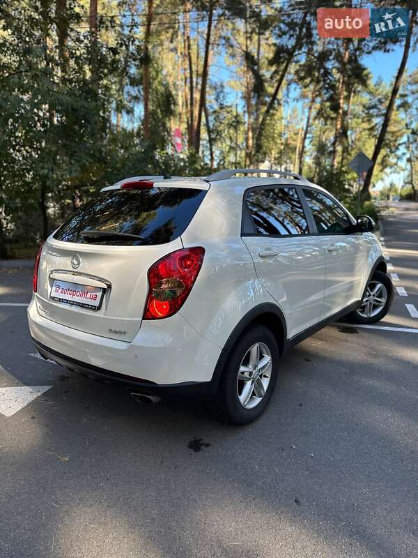 Позашляховик / Кросовер SsangYong Korando 2012 в Білогородці