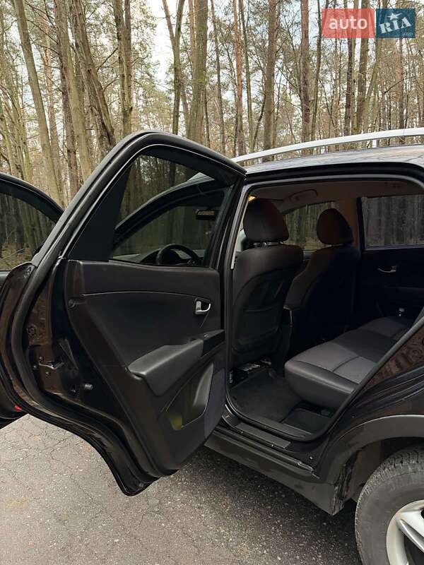 Позашляховик / Кросовер SsangYong Korando 2013 в Житомирі