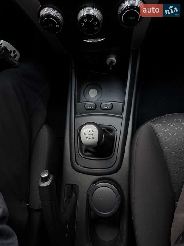 Позашляховик / Кросовер SsangYong Korando 2013 в Житомирі