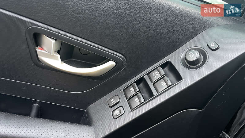 Внедорожник / Кроссовер SsangYong Korando 2012 в Днепре фото 9 Внедорожник / Кроссовер SsangYong Korando 2012 в Днепре