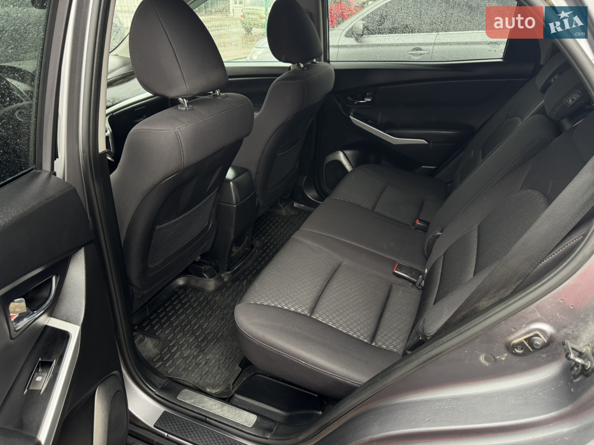 2014 SsangYong Korando - мініатюра 11