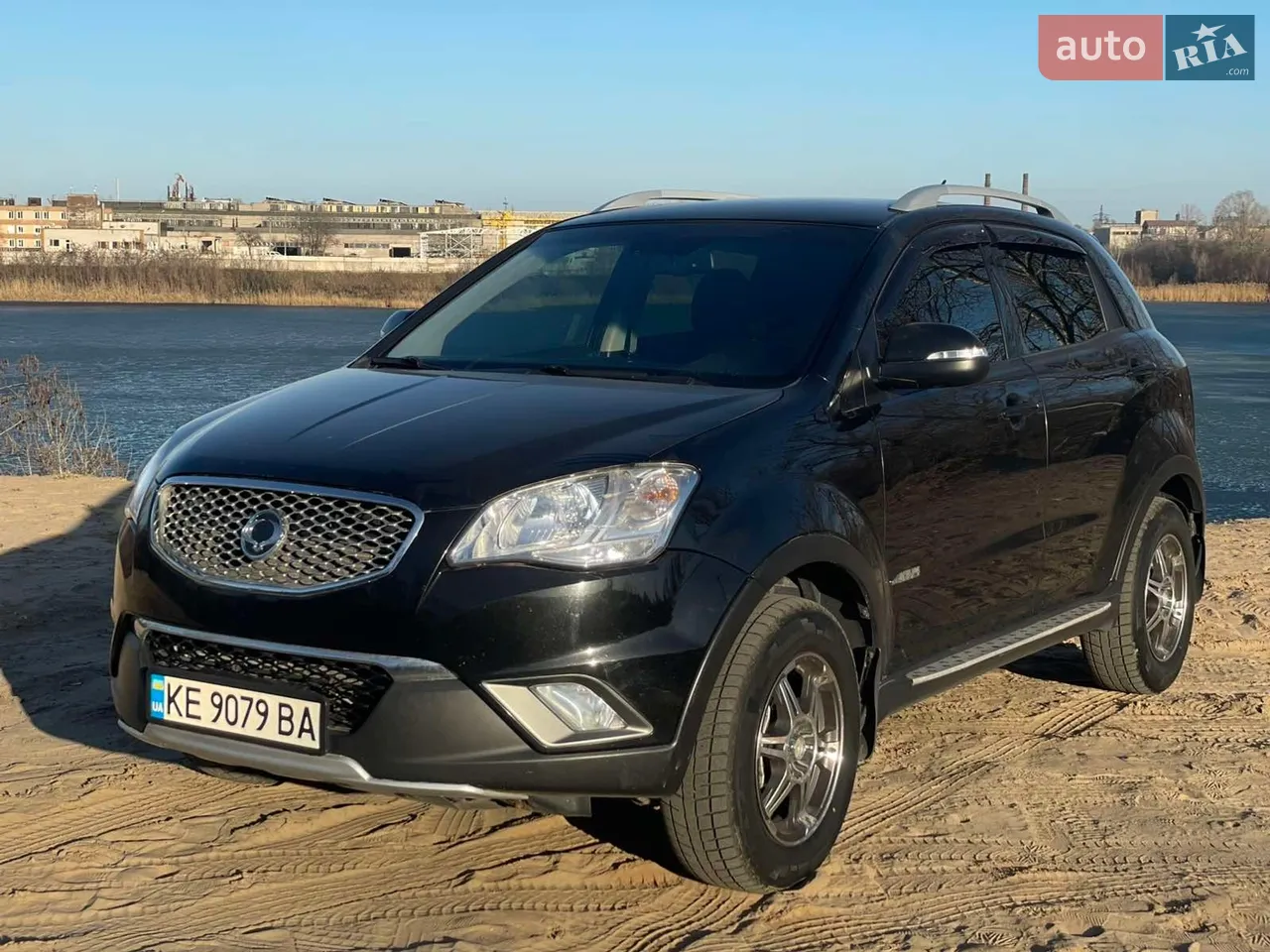 2011 SsangYong Korando - мініатюра 12