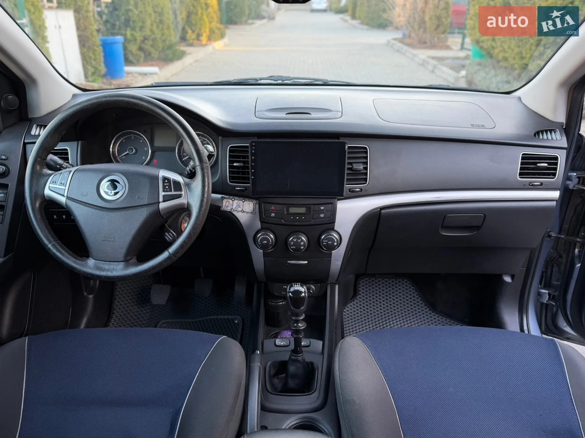 2011 SsangYong Korando - мініатюра 5