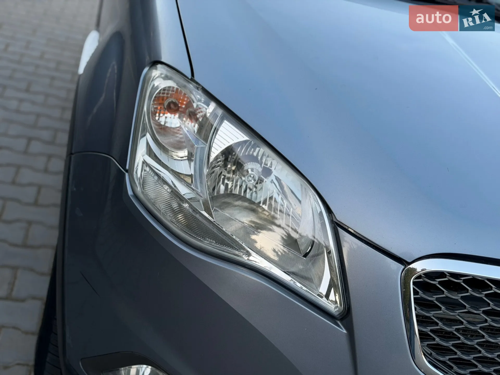 2011 SsangYong Korando - мініатюра 18