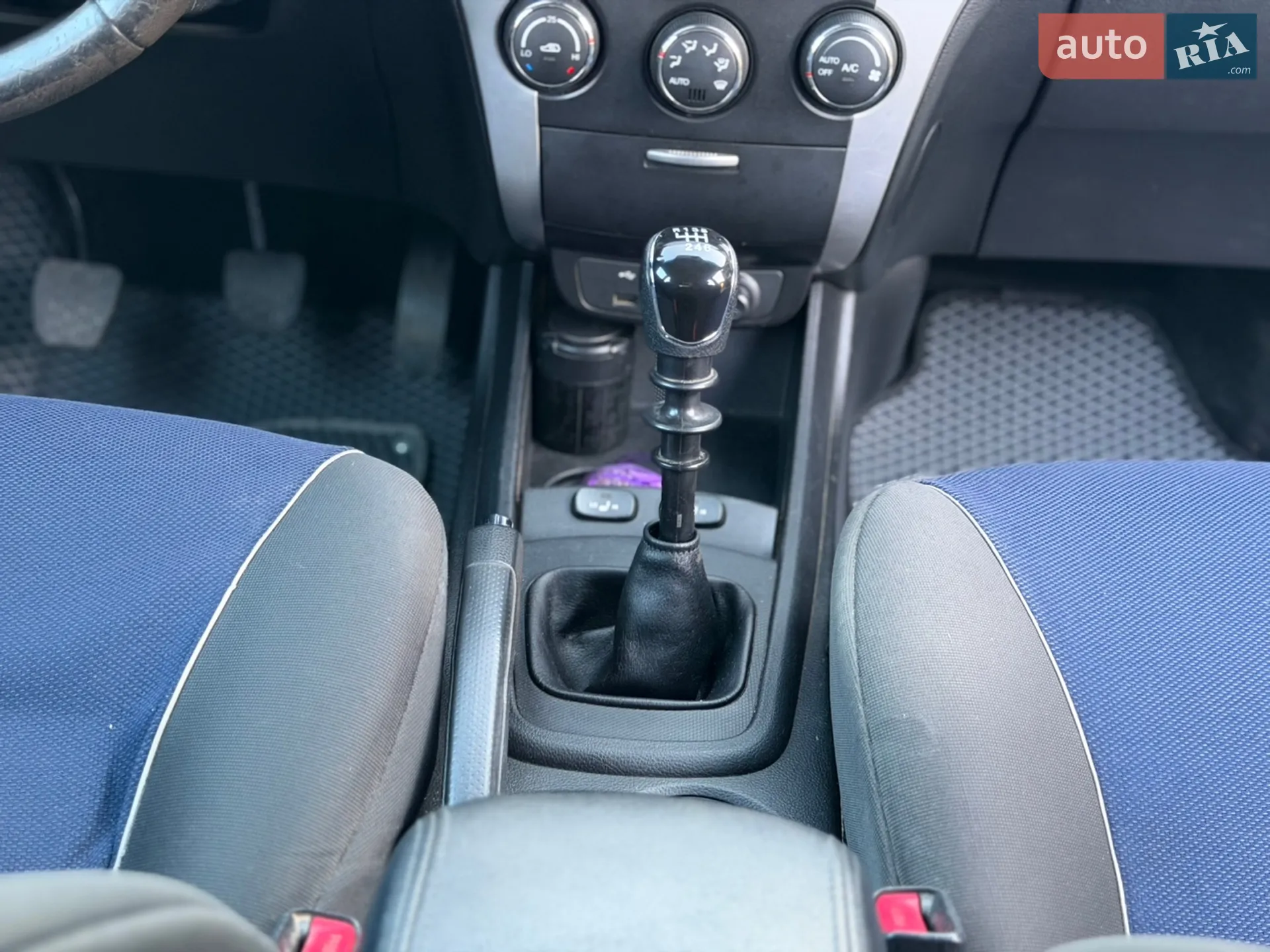 2011 SsangYong Korando - мініатюра 29