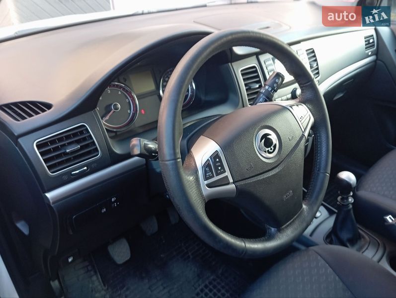 Внедорожник / Кроссовер SsangYong Korando 2011 в Хмельницком