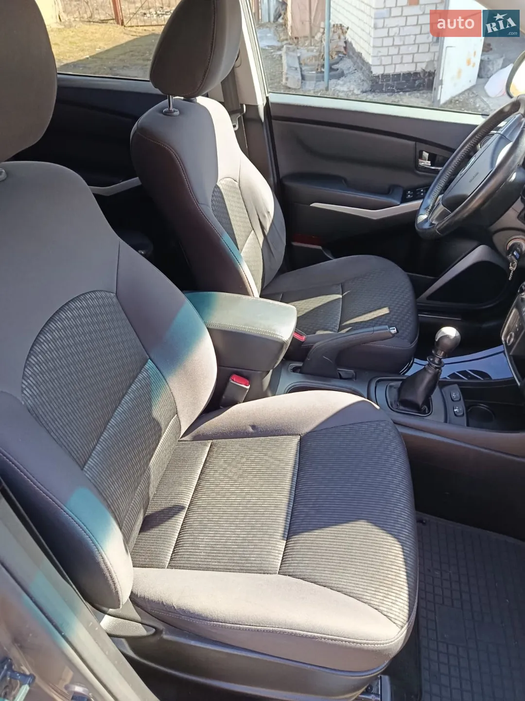 2014 SsangYong Korando - мініатюра 5