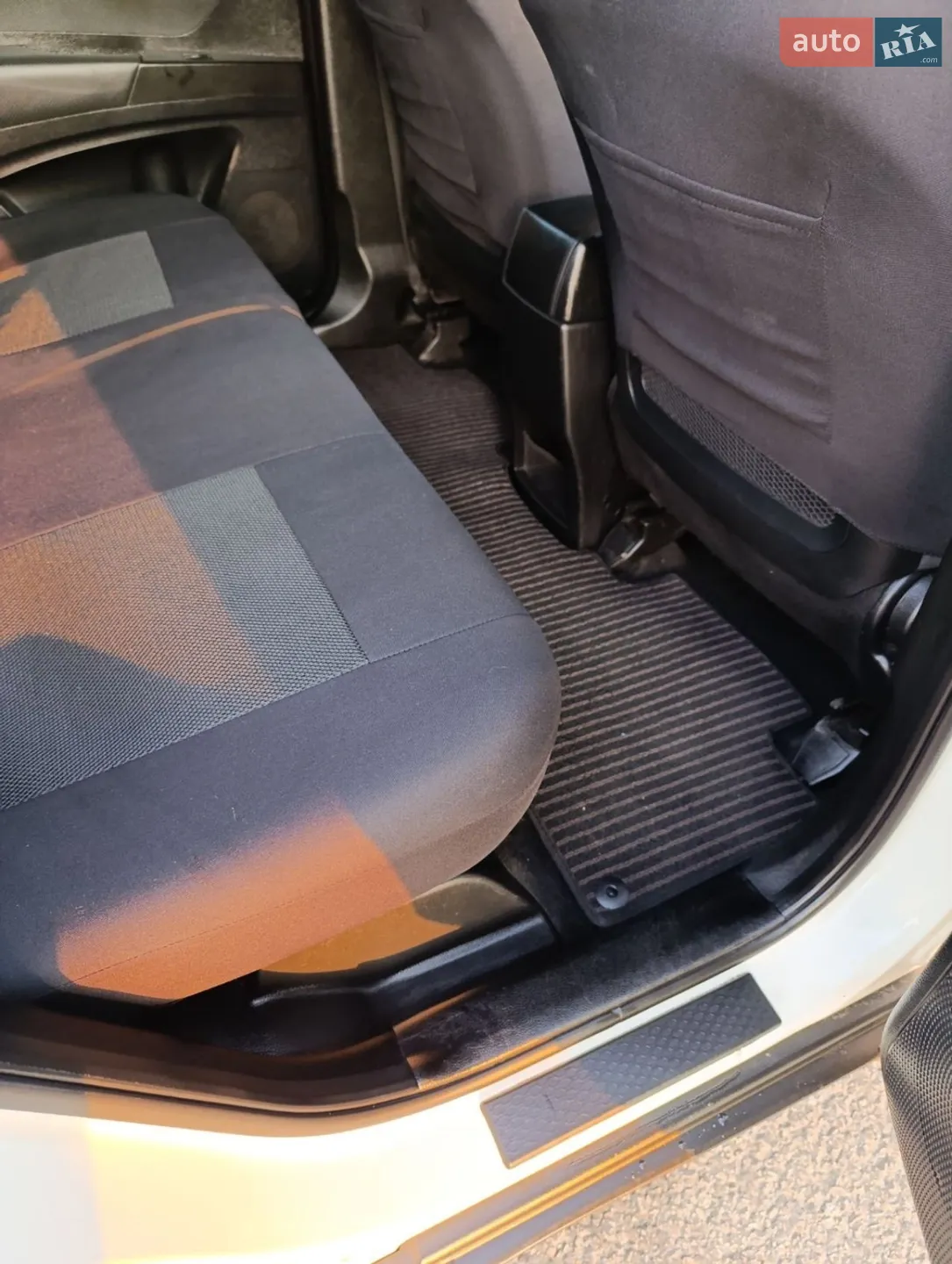 2012 SsangYong Korando - мініатюра 15