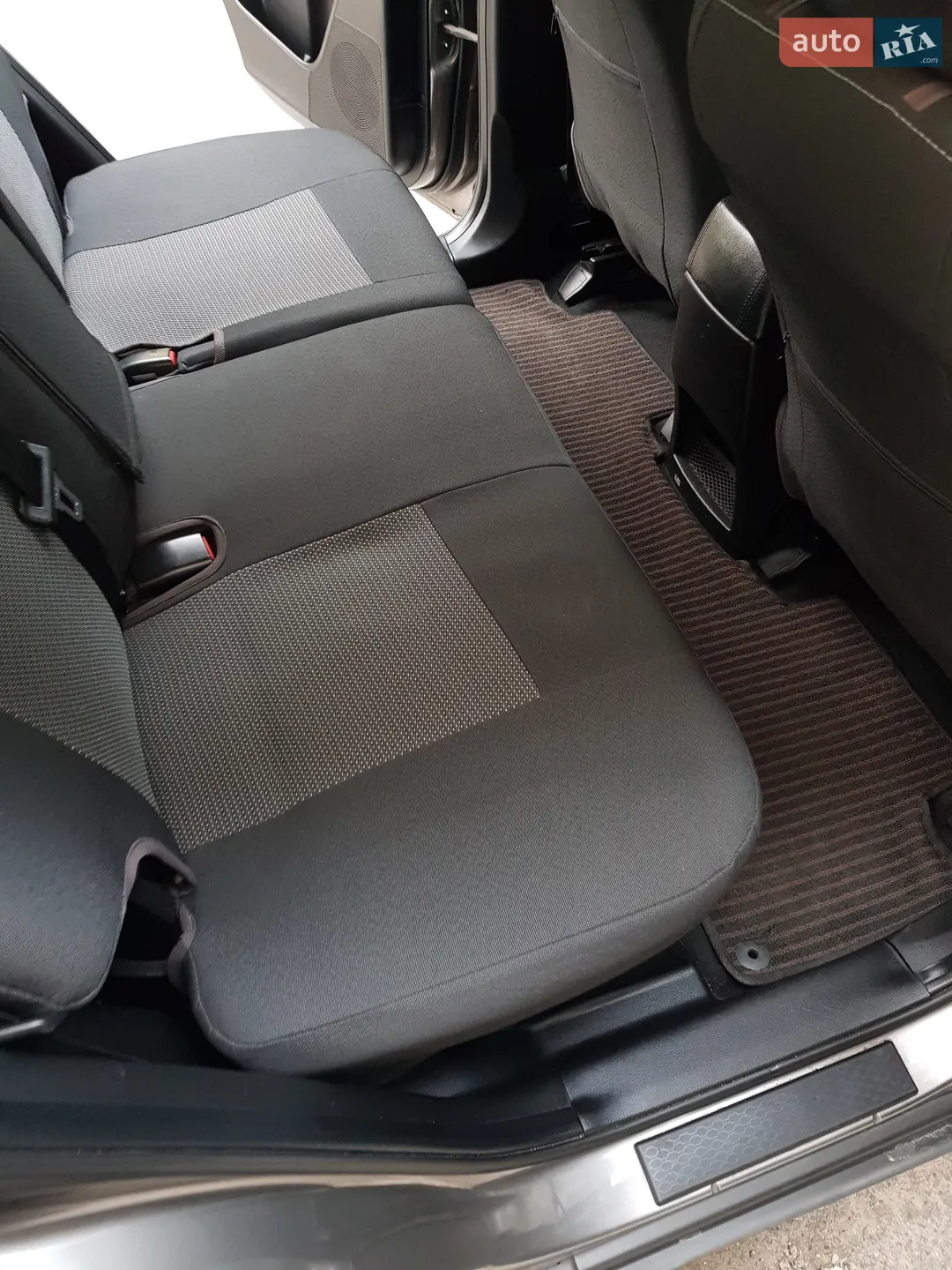 2012 SsangYong Korando - мініатюра 8