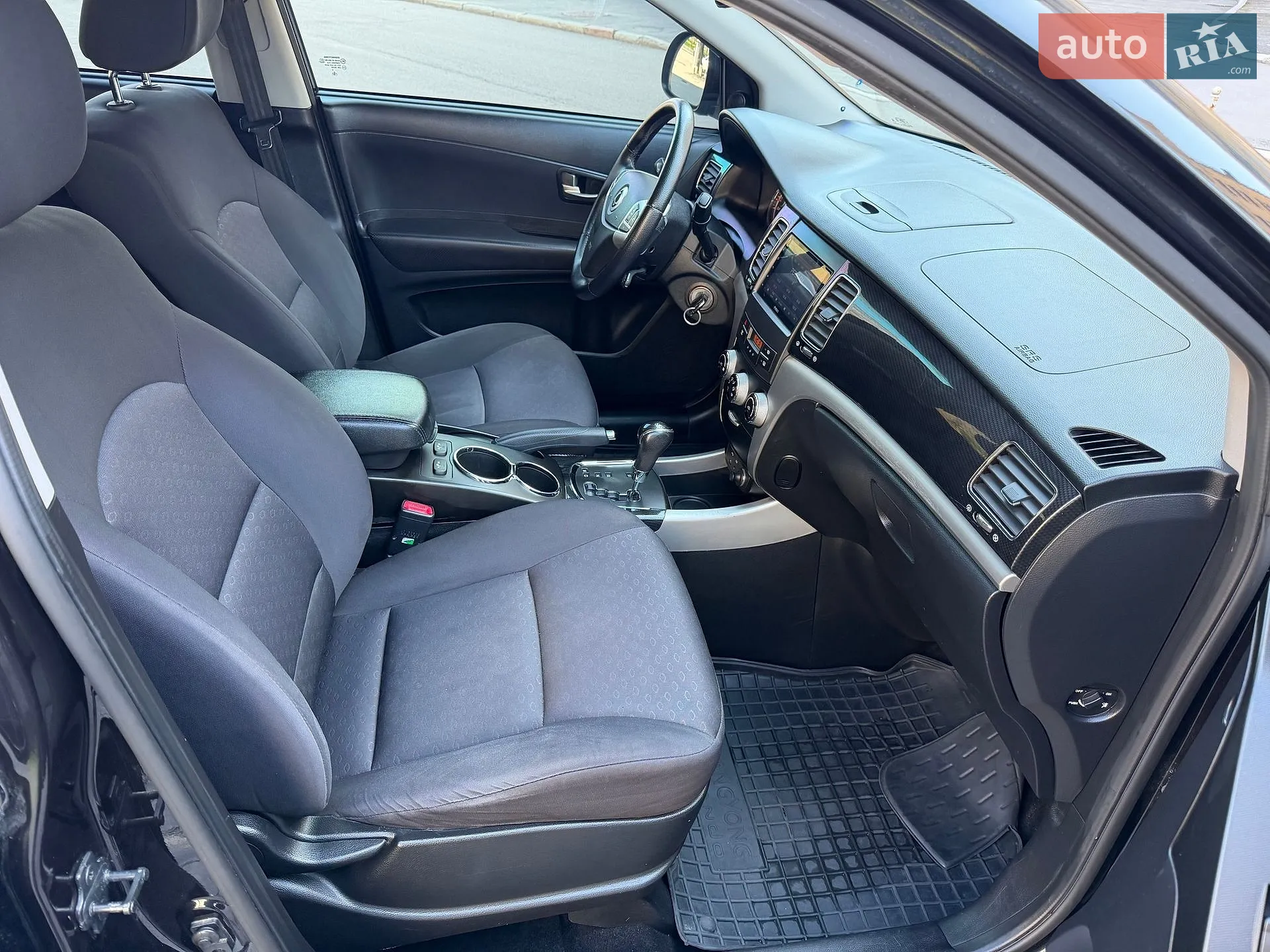2013 SsangYong Korando - мініатюра 18