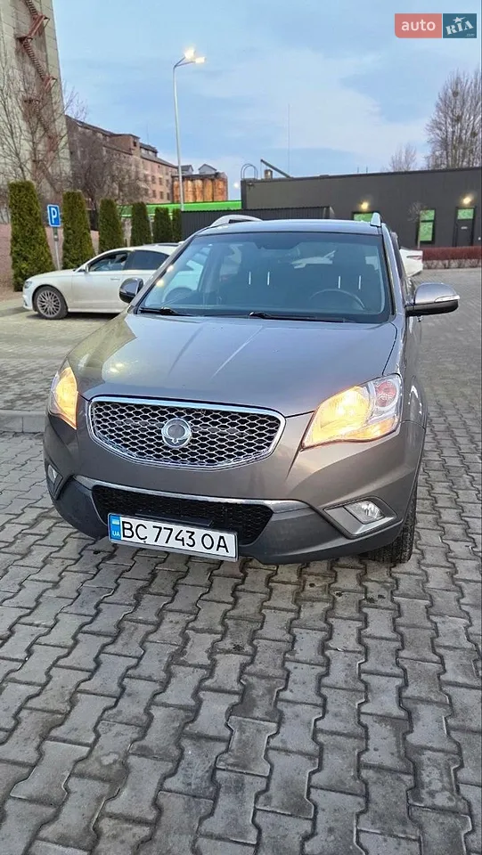 2012 SsangYong Korando - мініатюра 12