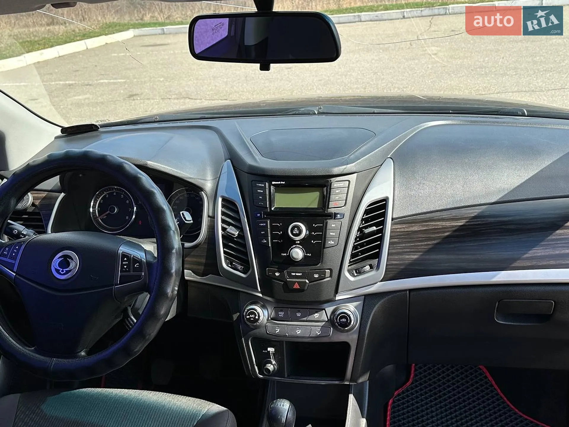 2014 SsangYong Korando - мініатюра 16