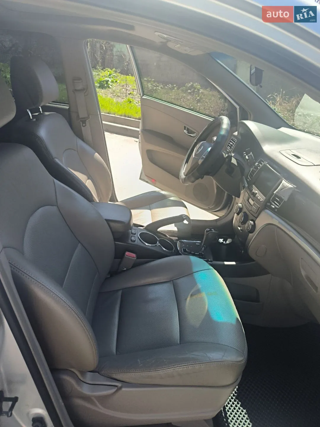 2011 SsangYong Korando - мініатюра 14