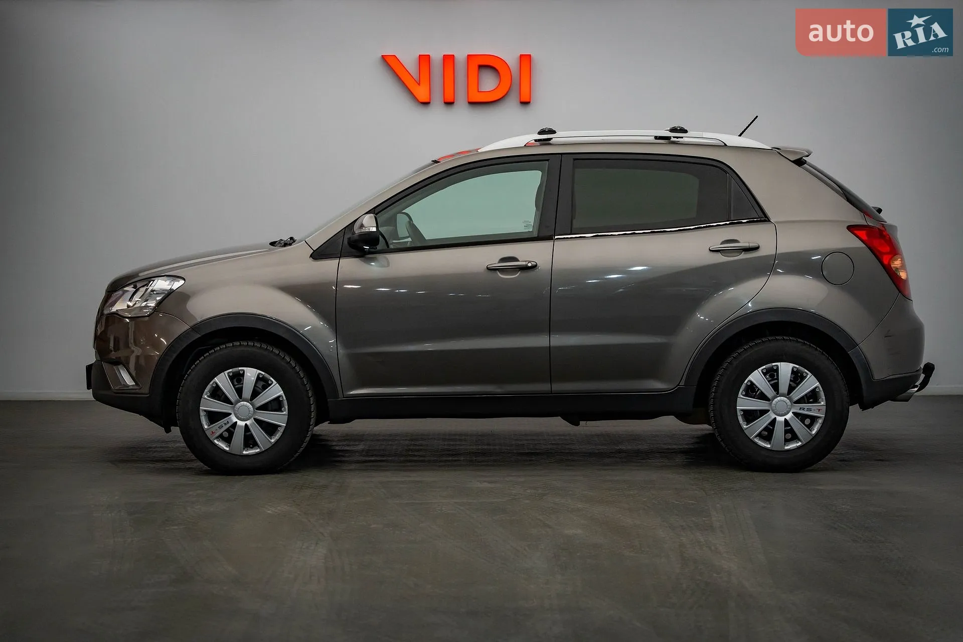 2011 SsangYong Korando - мініатюра 3