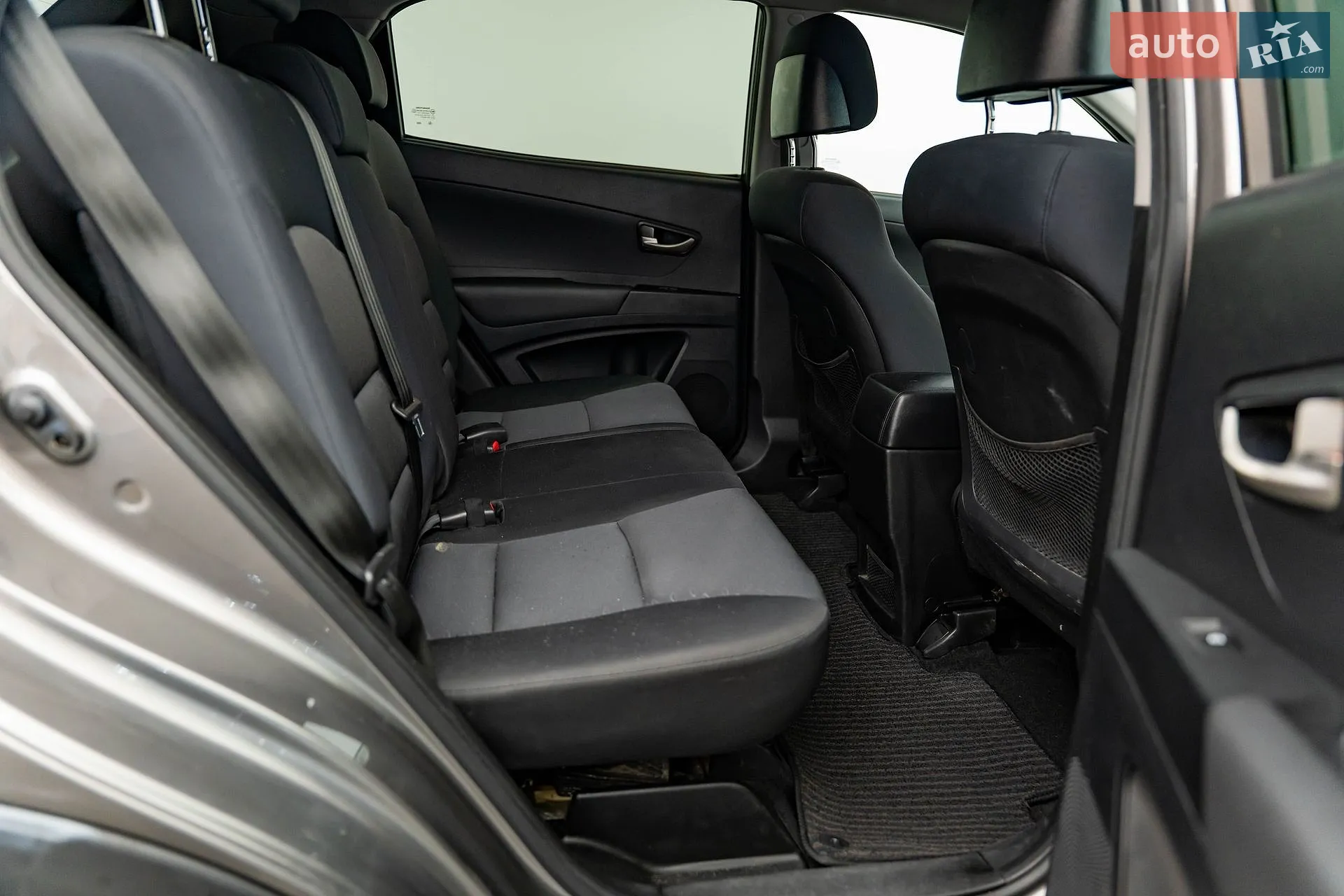 2011 SsangYong Korando - мініатюра 21