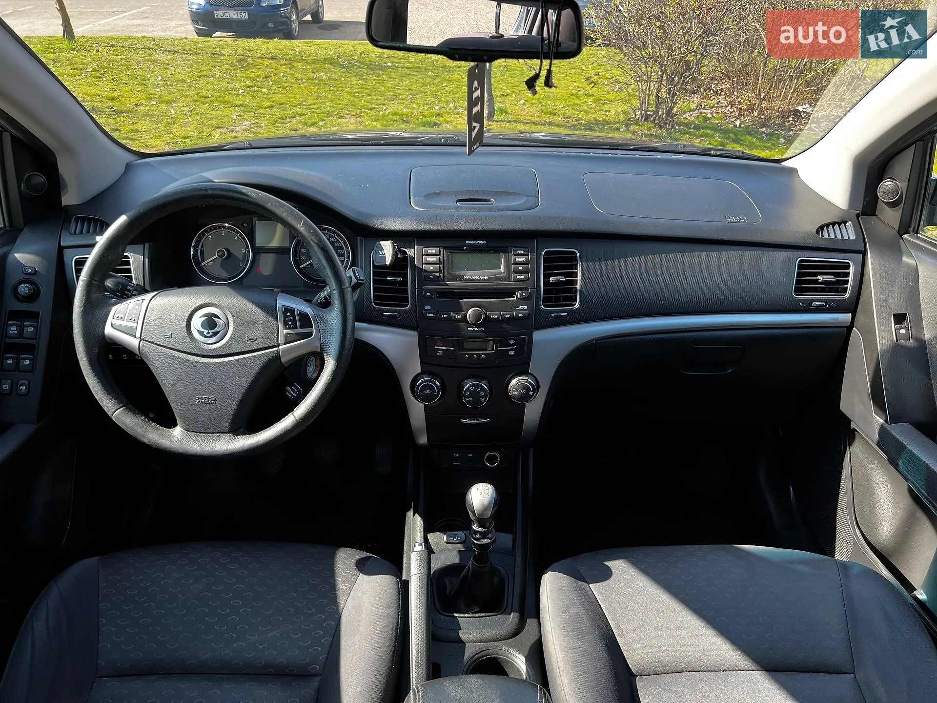2011 SsangYong Korando - мініатюра 8