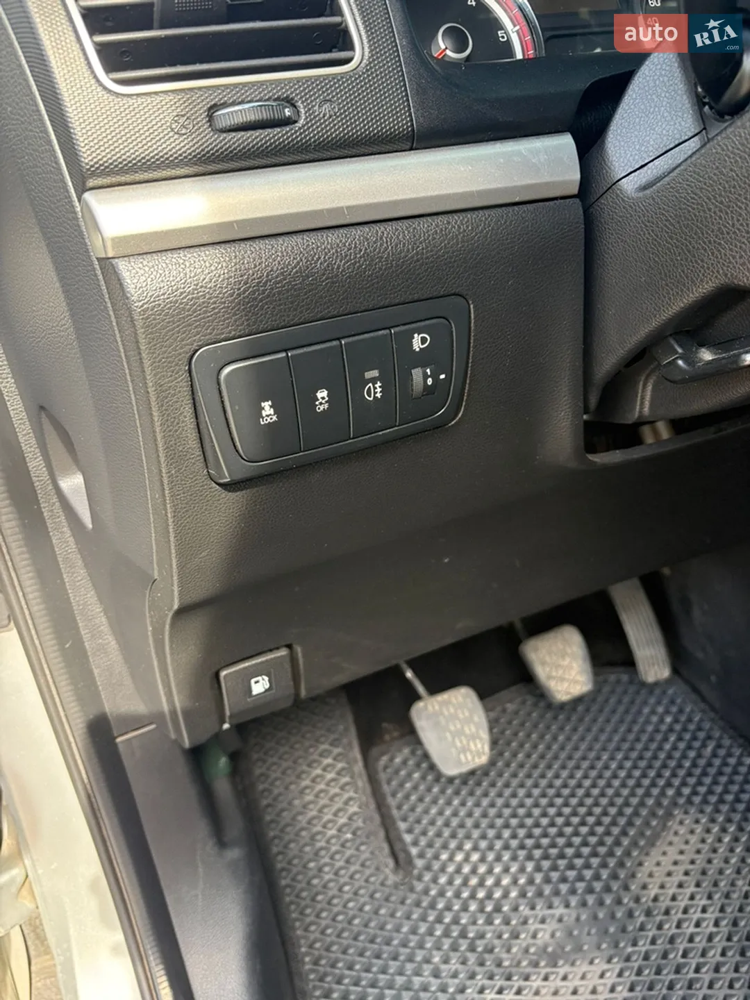 2011 SsangYong Korando - мініатюра 34