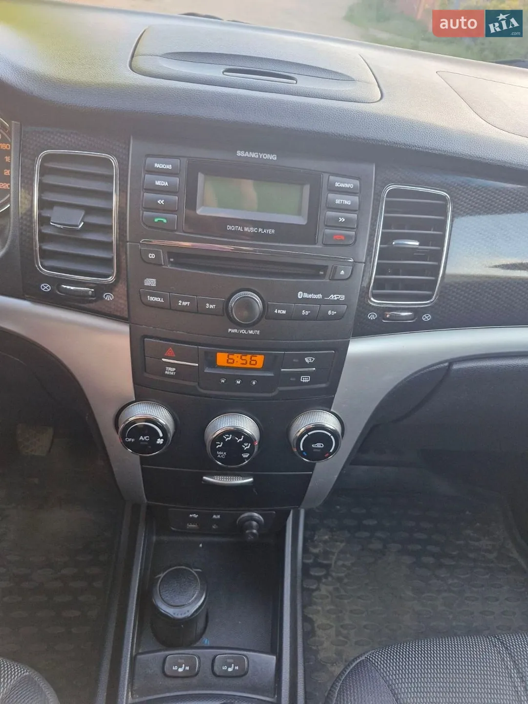 2012 SsangYong Korando - мініатюра 7