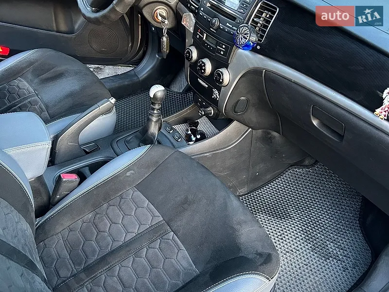 SsangYong Korando 2013 VIN Y7WCK48M2D0023883 фото оголошення 21 з 44