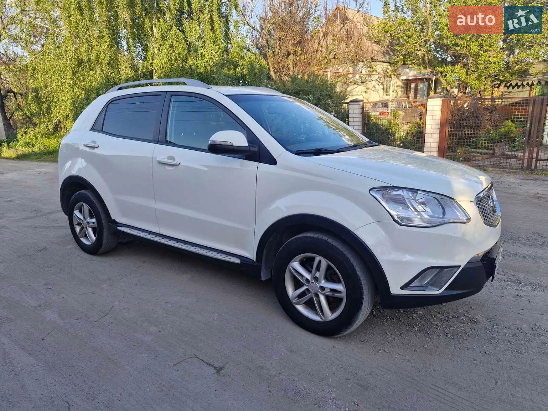 2012 SsangYong Korando - мініатюра 12
