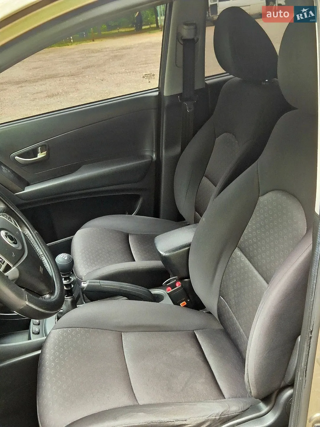 2013 SsangYong Korando - мініатюра 16