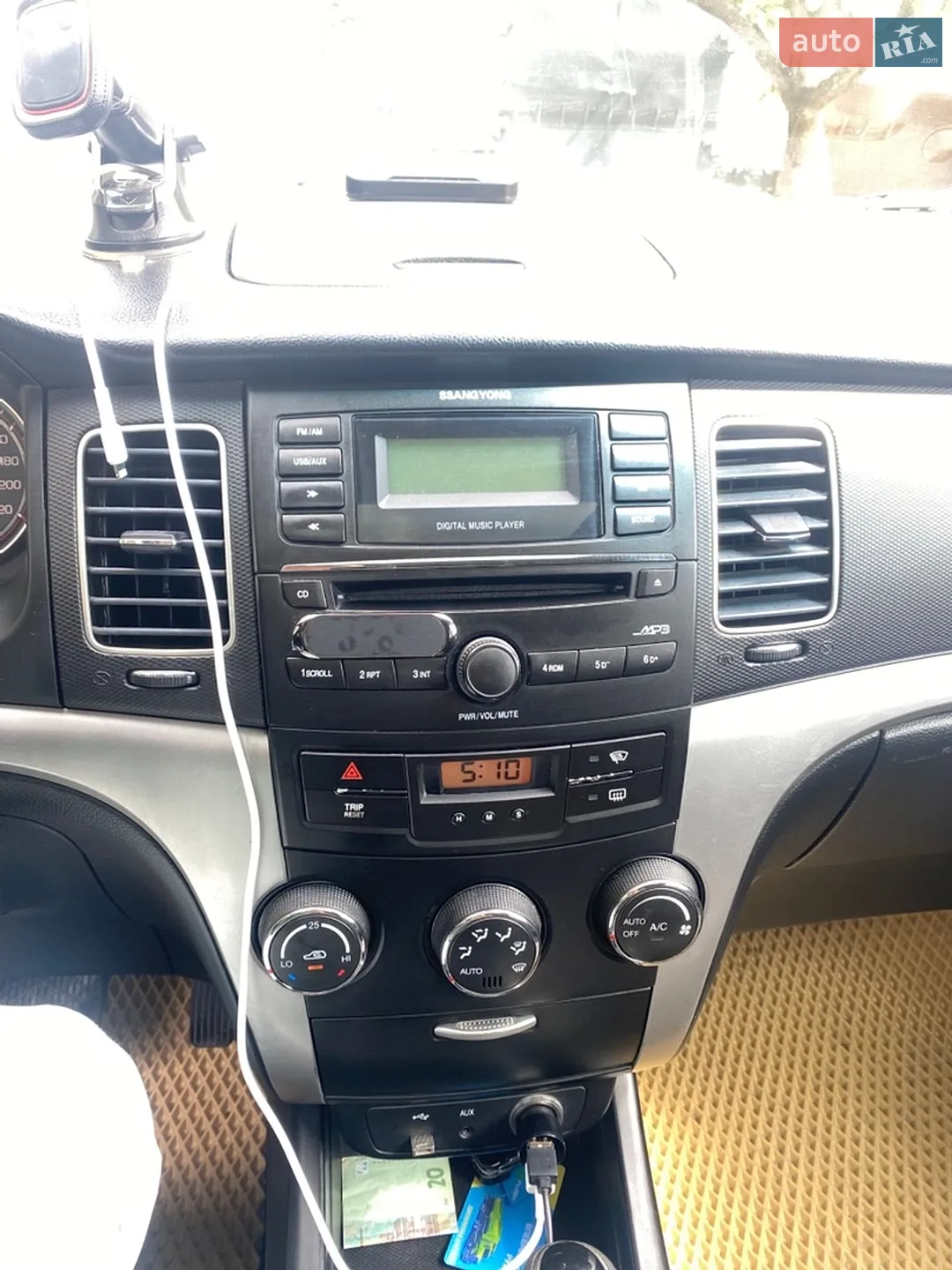 2011 SsangYong Korando - мініатюра 14
