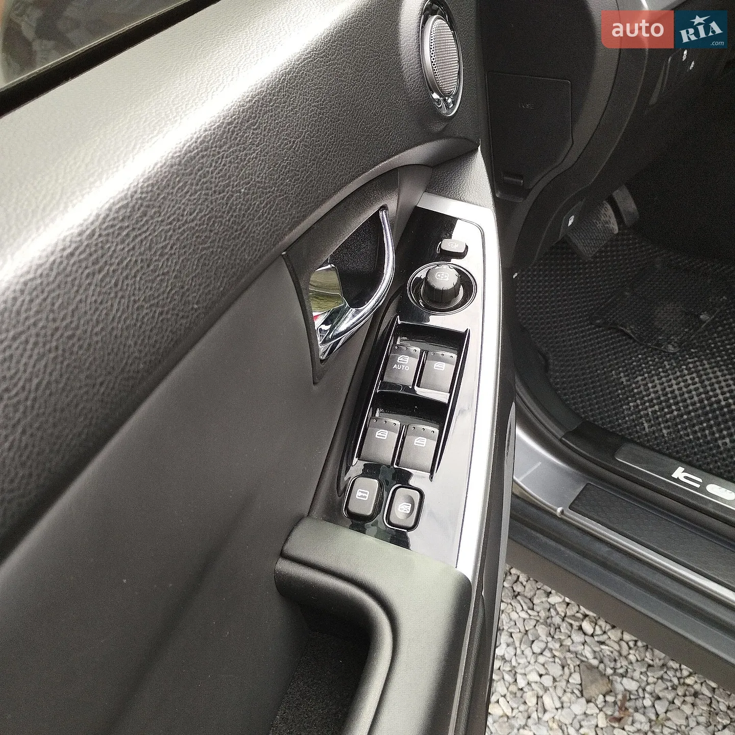 2013 SsangYong Korando - мініатюра 6