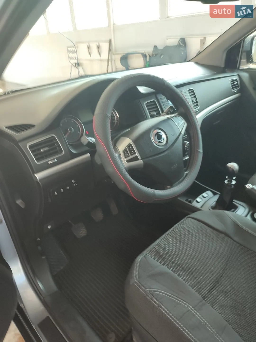 2011 SsangYong Korando - мініатюра 14