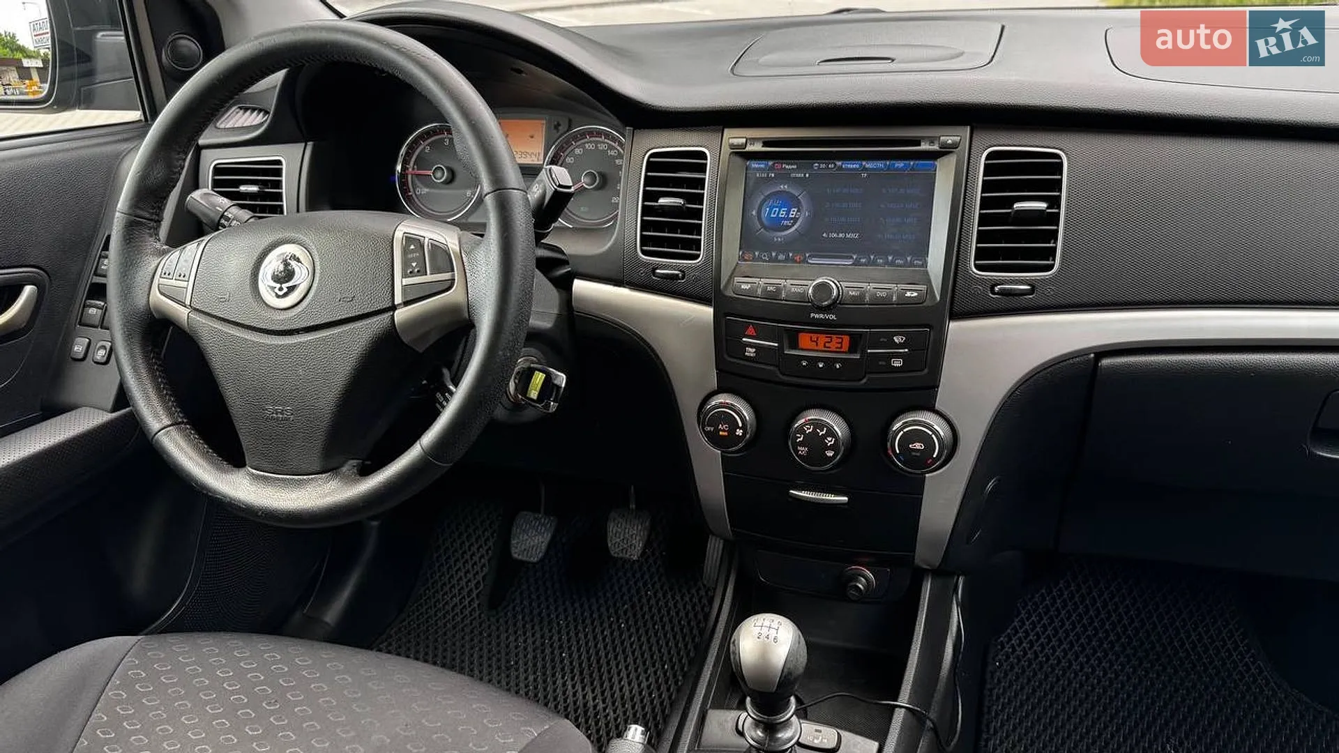 2011 SsangYong Korando - мініатюра 14