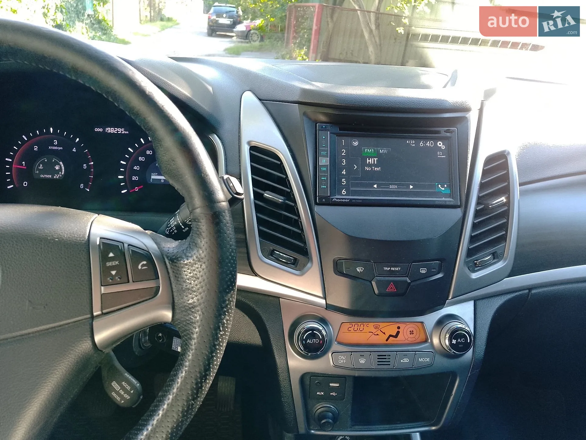2014 SsangYong Korando - мініатюра 16