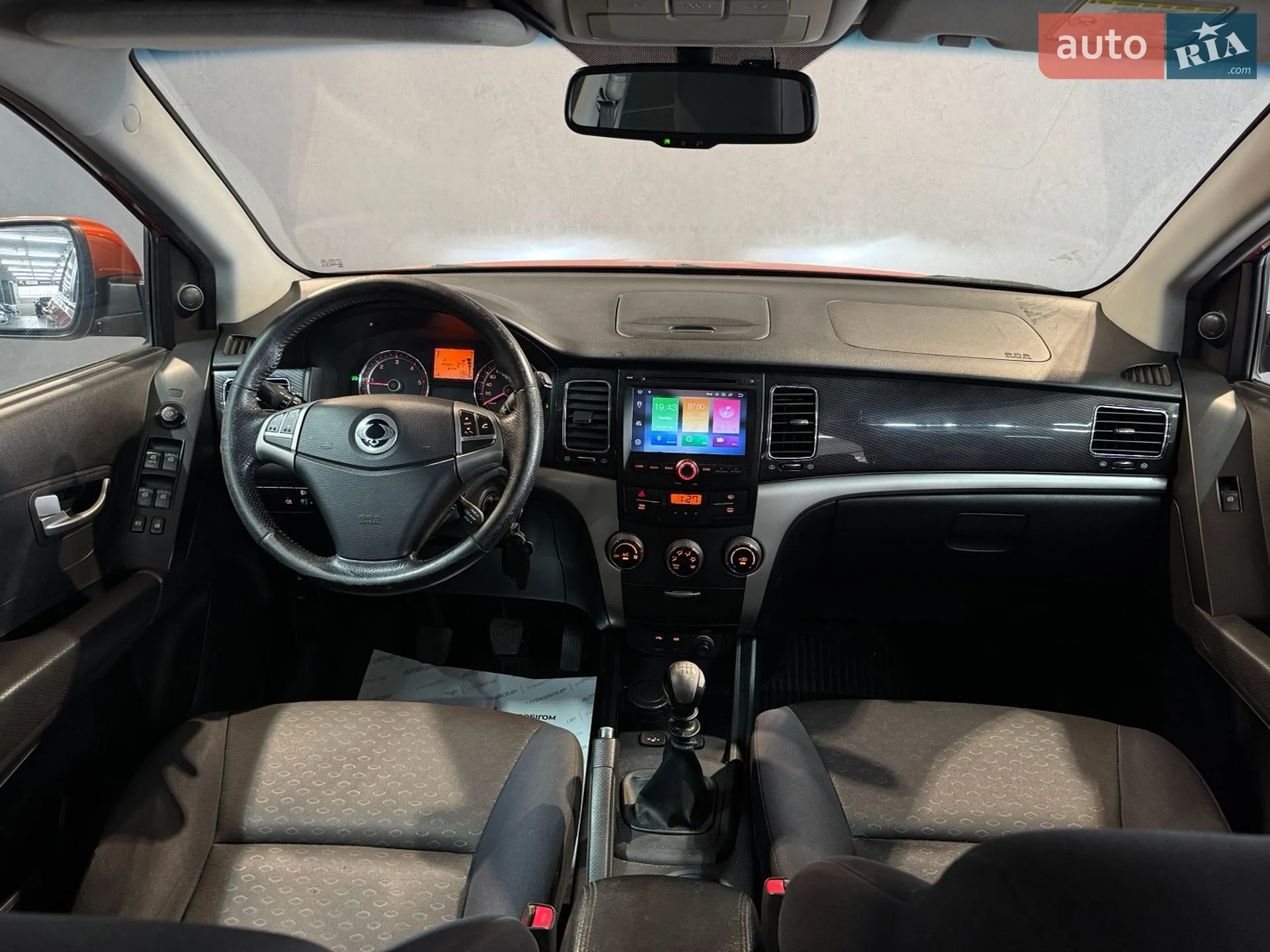 2012 SsangYong Korando - мініатюра 8