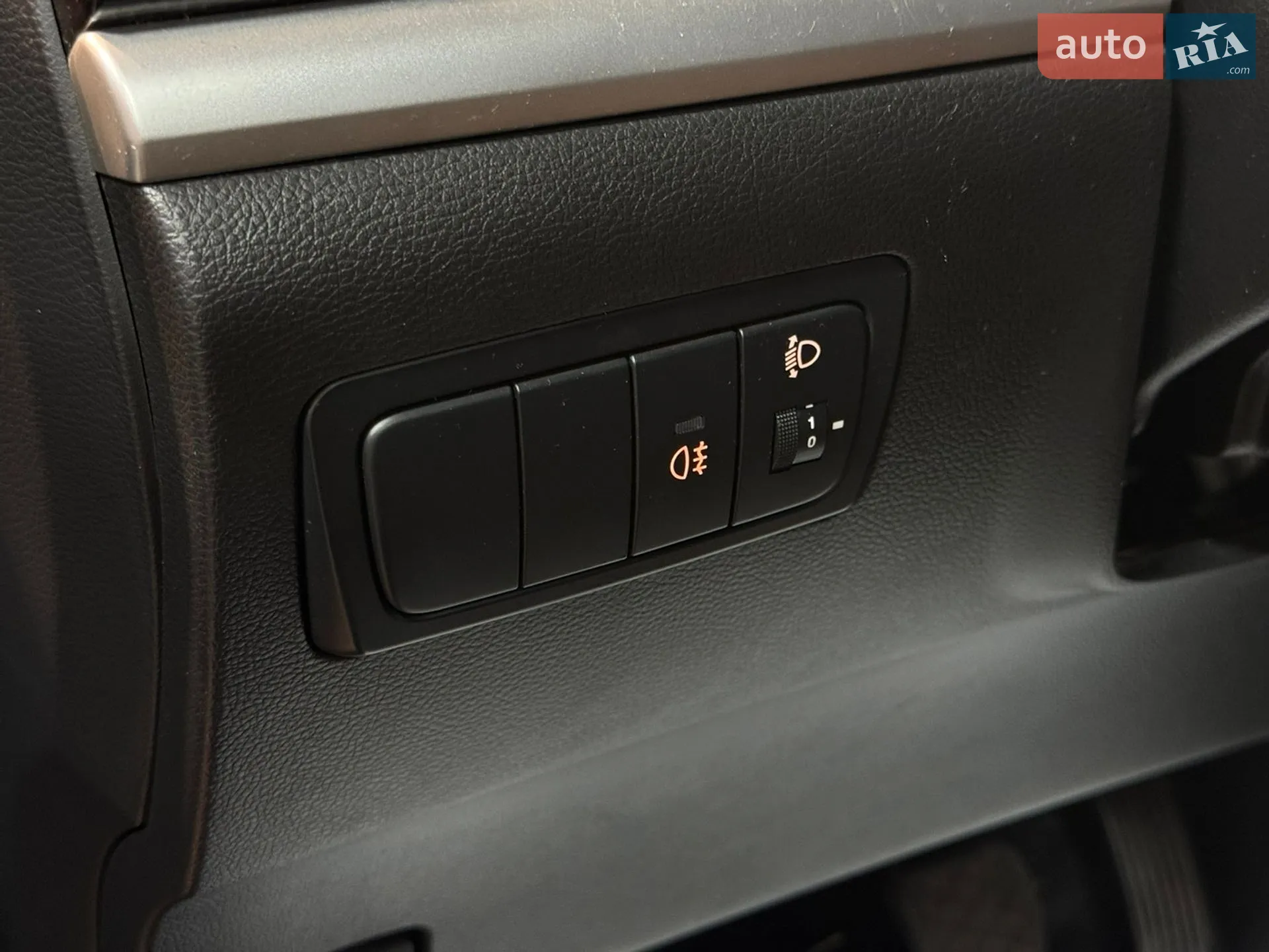 2012 SsangYong Korando - мініатюра 10