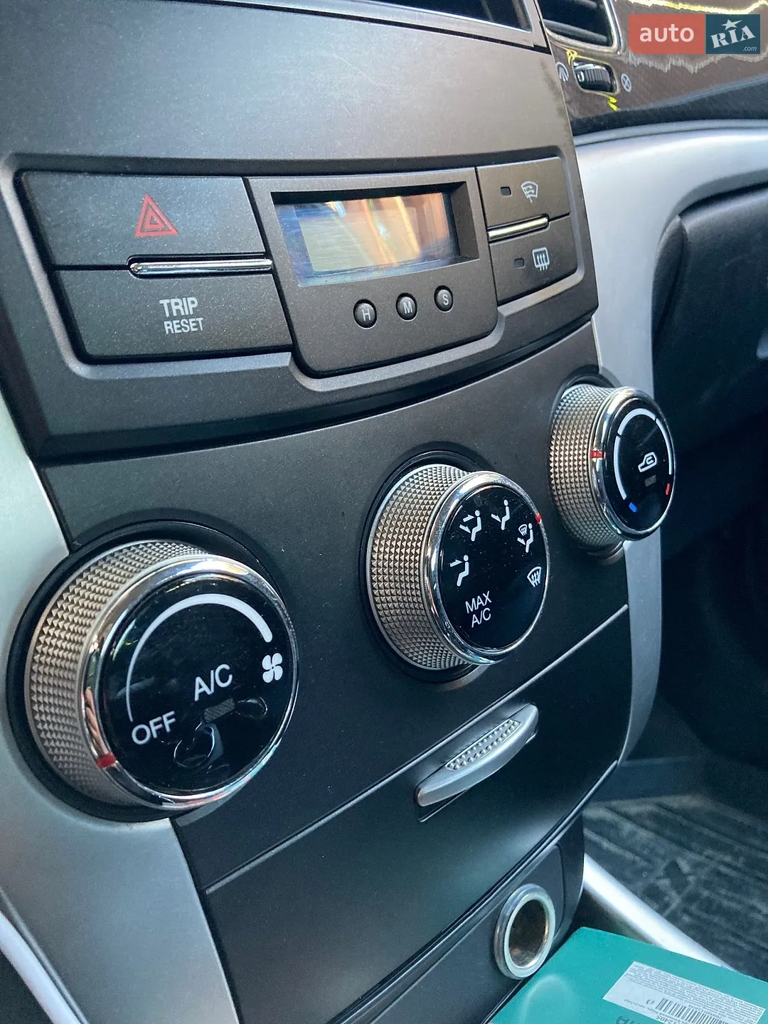 2012 SsangYong Korando - мініатюра 12