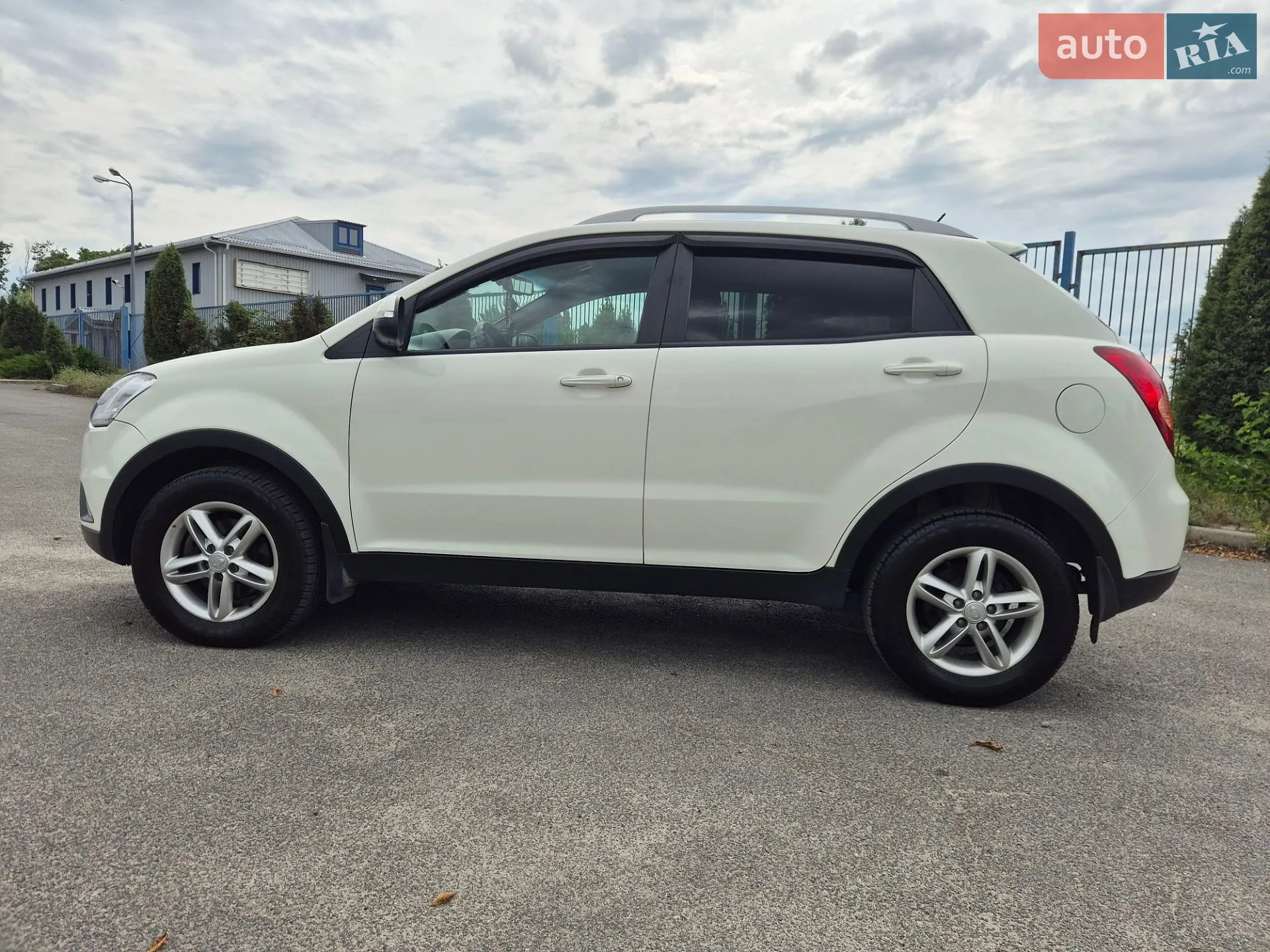 2012 SsangYong Korando - мініатюра 8