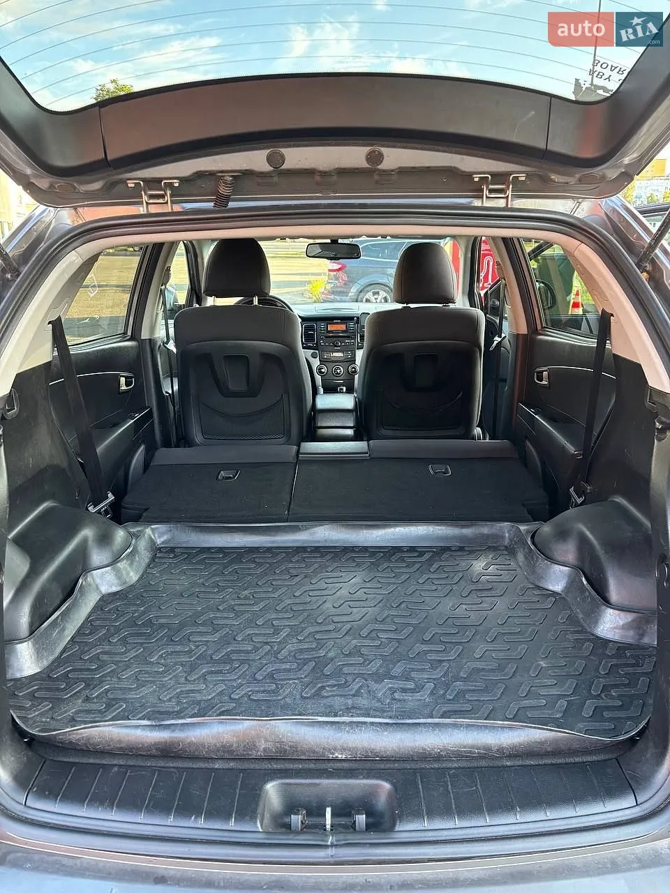 2012 SsangYong Korando - мініатюра 12