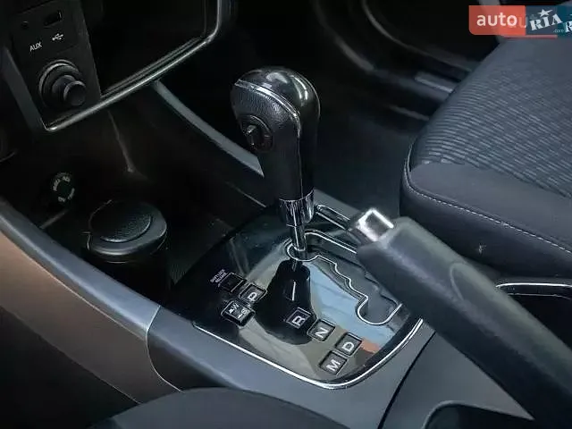 2014 SsangYong Korando - мініатюра 17