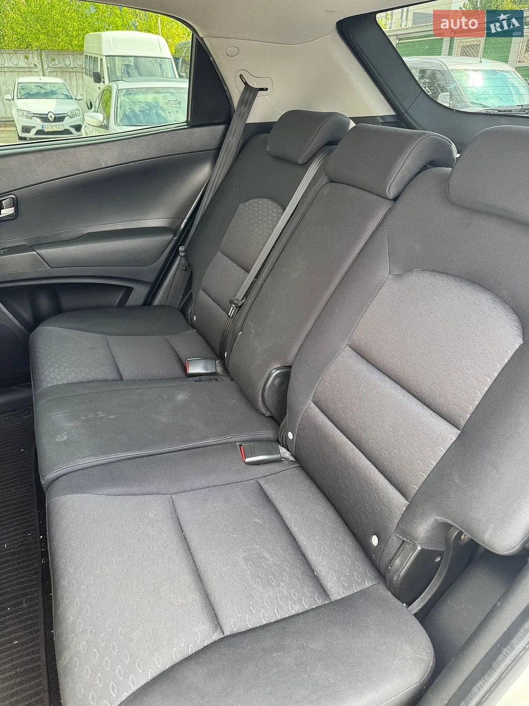2011 SsangYong Korando - мініатюра 9