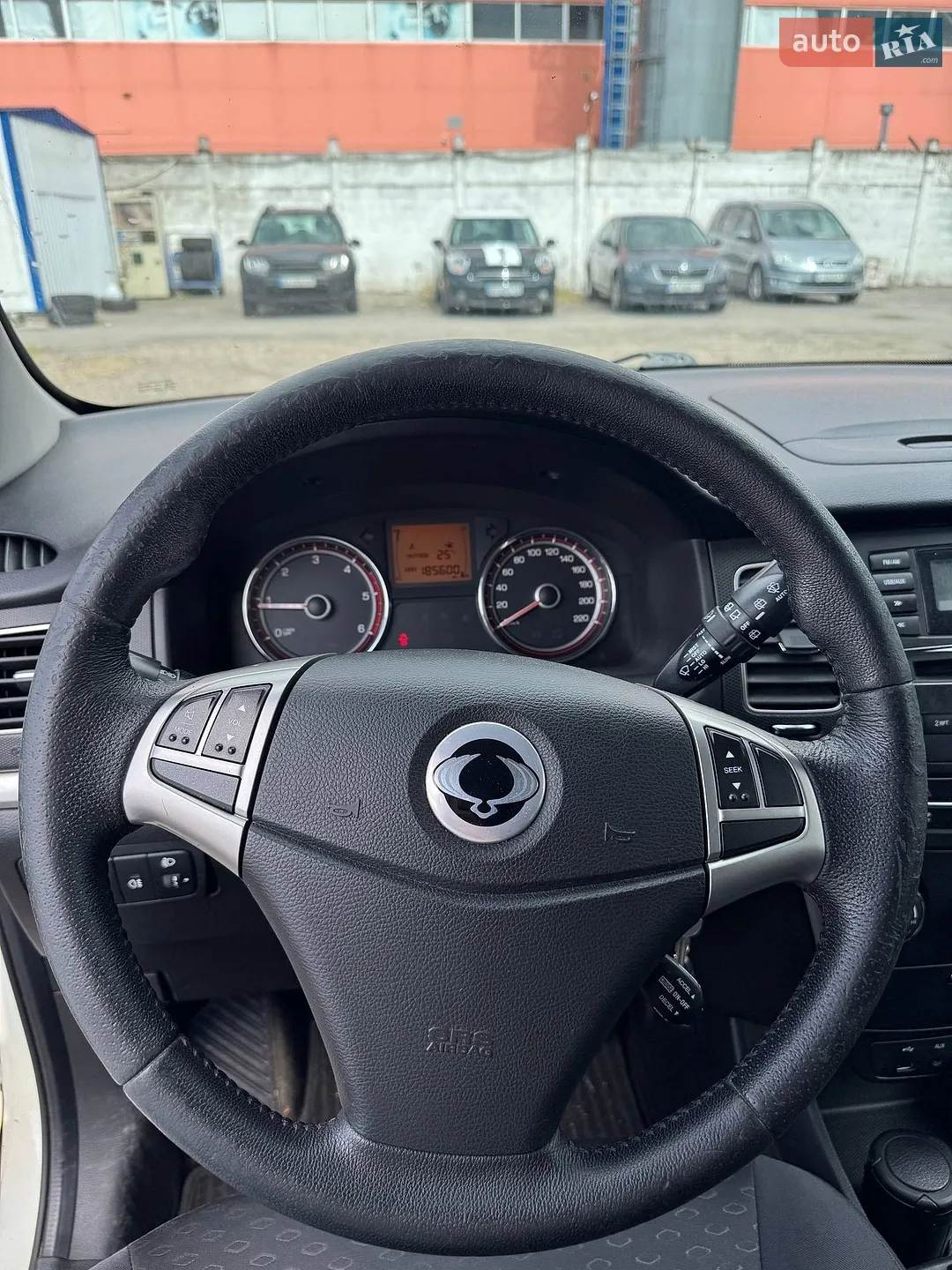 2011 SsangYong Korando - мініатюра 11