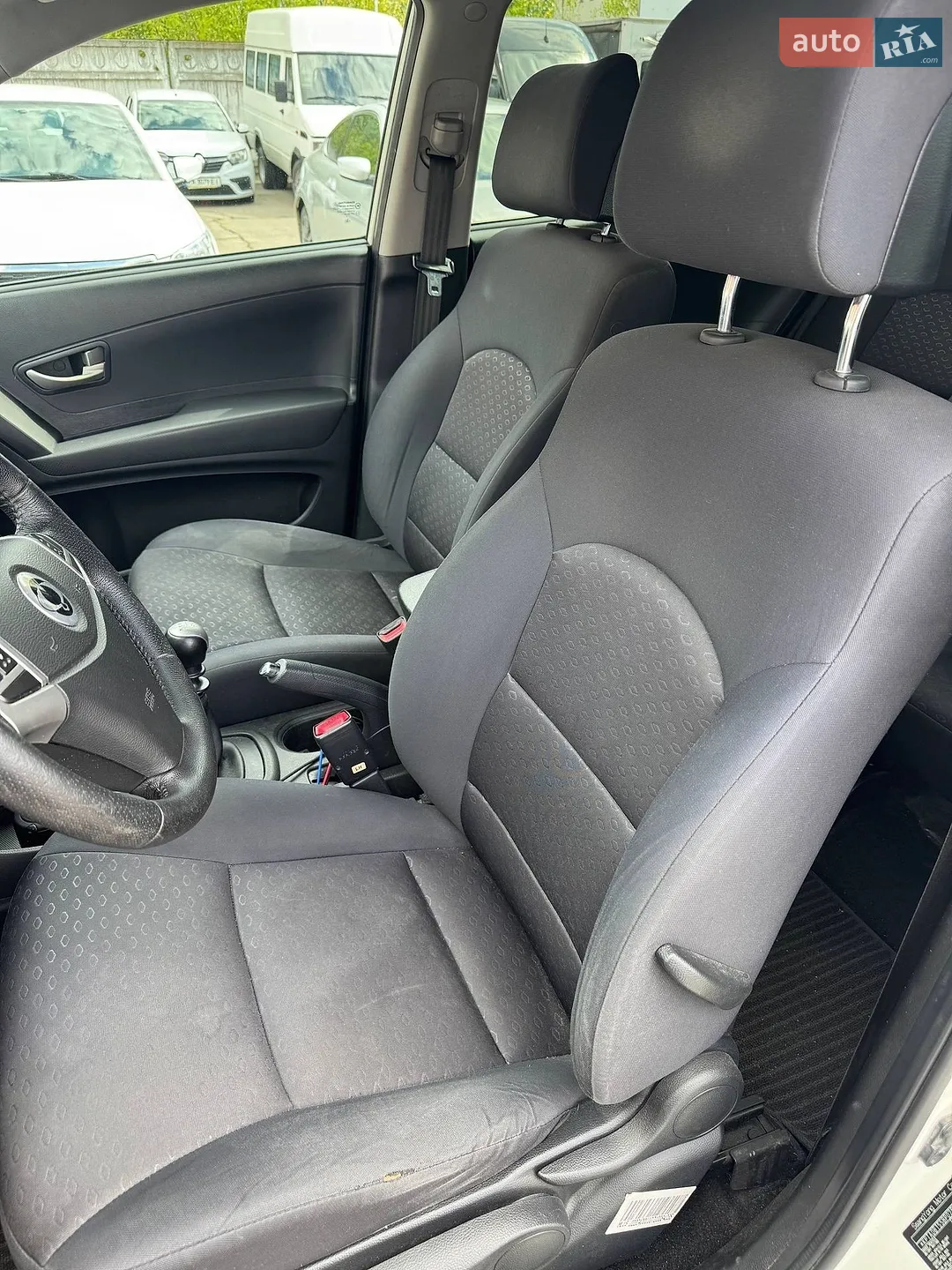 2011 SsangYong Korando - мініатюра 13