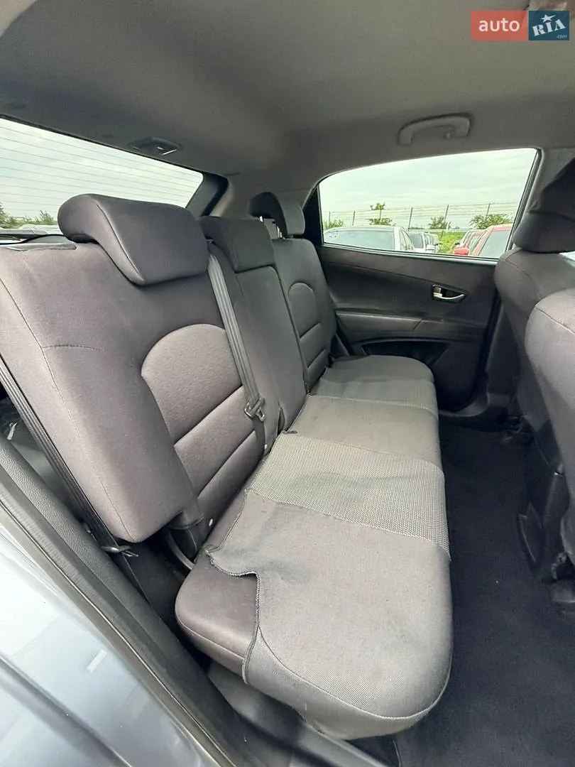 2012 SsangYong Korando - мініатюра 32