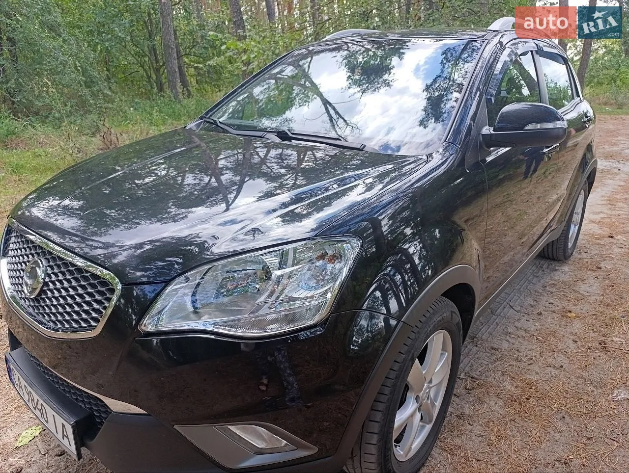 2010 SsangYong Korando - мініатюра 2