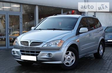 Позашляховик / Кросовер SsangYong Kyron 2006 в 