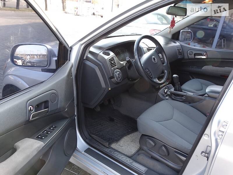 Позашляховик / Кросовер SsangYong Kyron 2006 в Дніпрі фото 13 Позашляховик / Кросовер SsangYong Kyron 2006 в Дніпрі