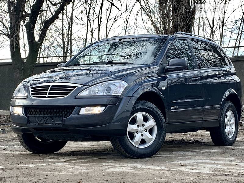 Позашляховик / Кросовер SsangYong Kyron 2014 в 