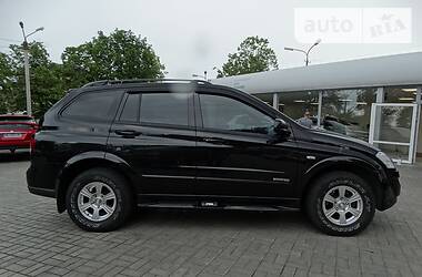Позашляховик / Кросовер SsangYong Kyron 2011 в 