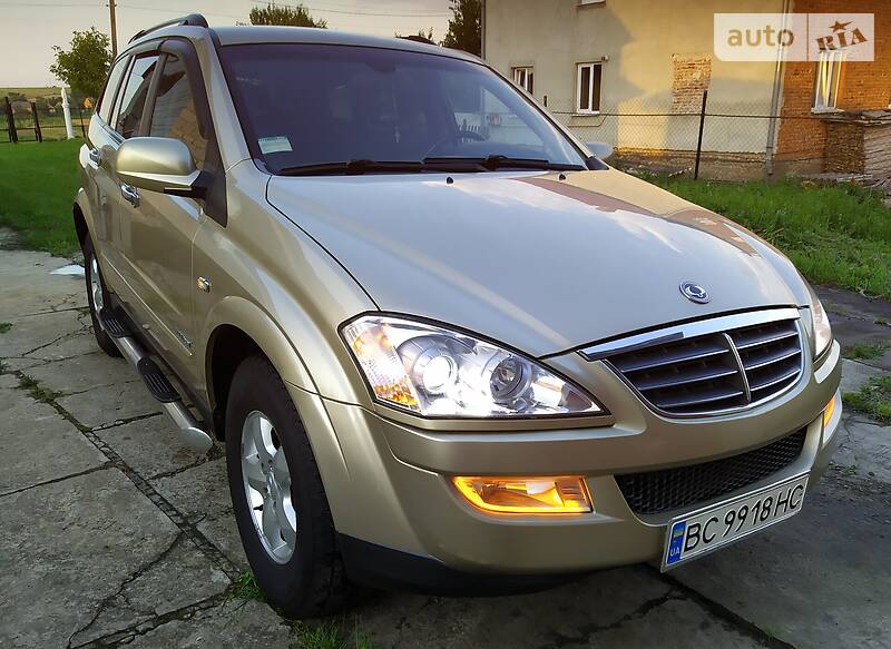 Позашляховик / Кросовер SsangYong Kyron 2009 в Львові