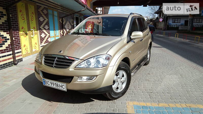 Позашляховик / Кросовер SsangYong Kyron 2009 в Львові